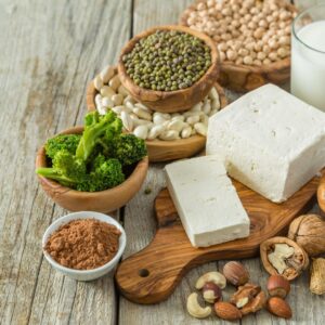 Eiweißreiche Ernährung in den Wechseljahren sorgt für langanhaltende Sättigung und erleichtert das Abnehmen